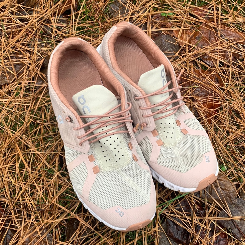 COPY - On Cloud Running shoes